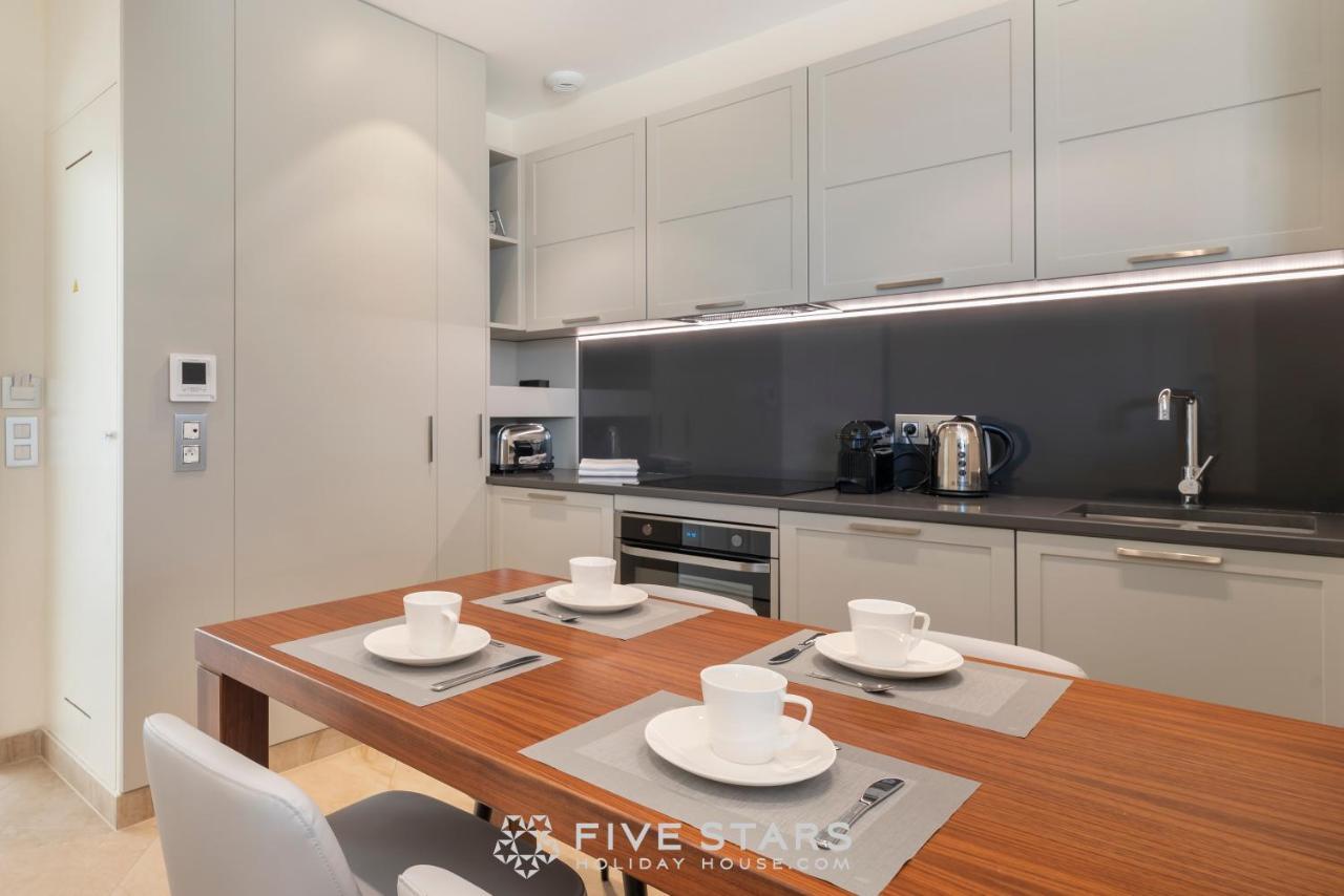 Villa Artemys - Five Stars Holiday House 费拉角圣让 外观 照片