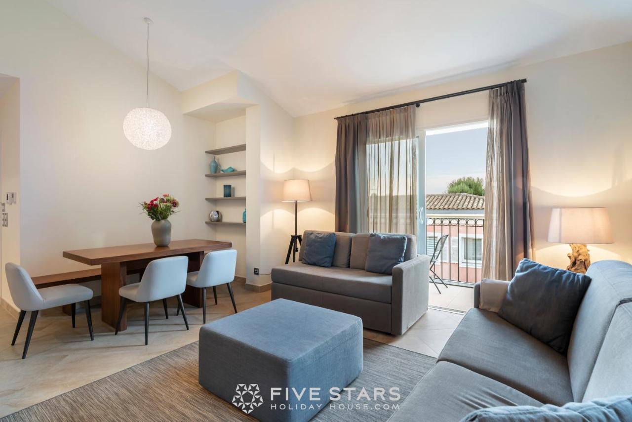 Villa Artemys - Five Stars Holiday House 费拉角圣让 外观 照片