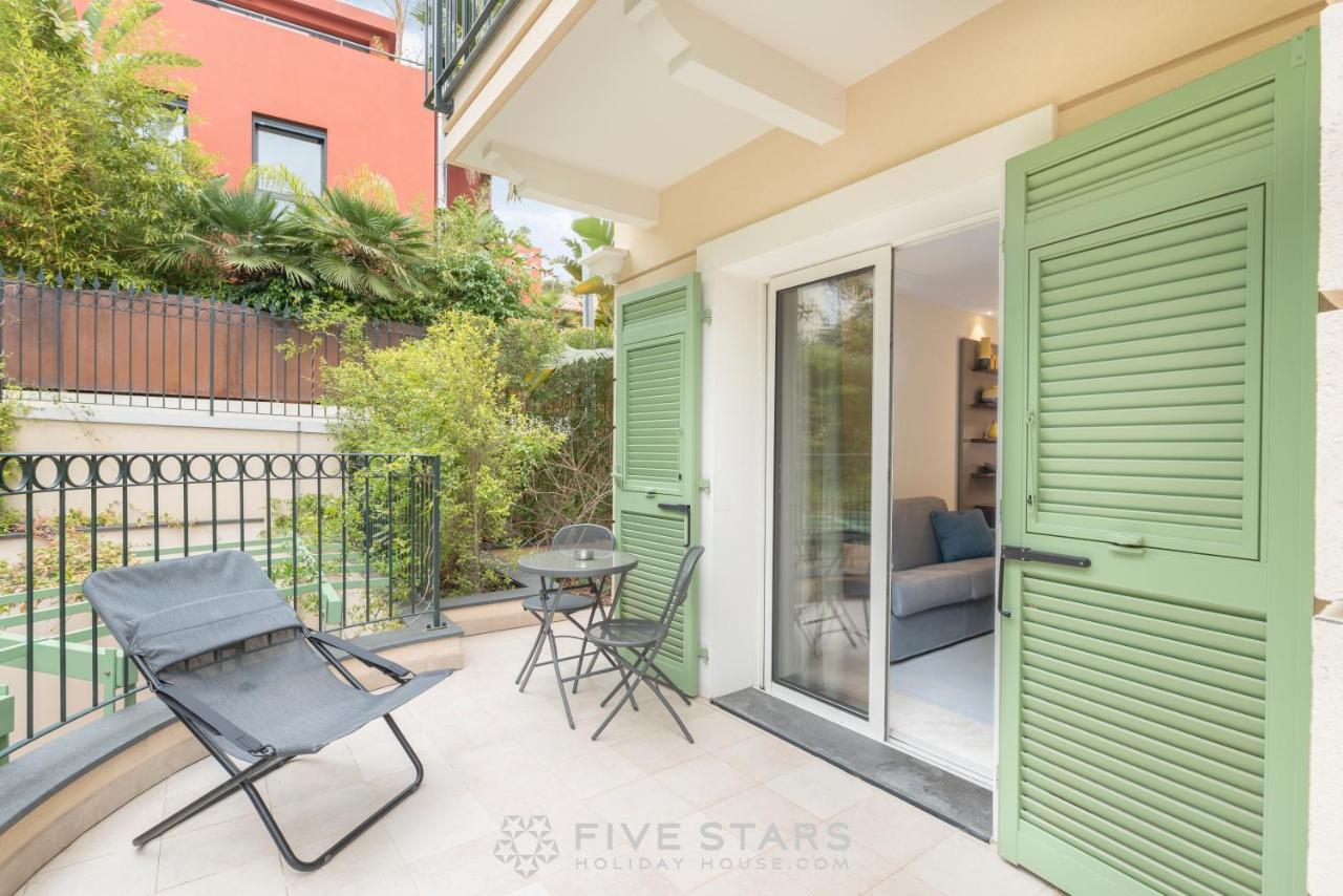 Villa Artemys - Five Stars Holiday House 费拉角圣让 外观 照片