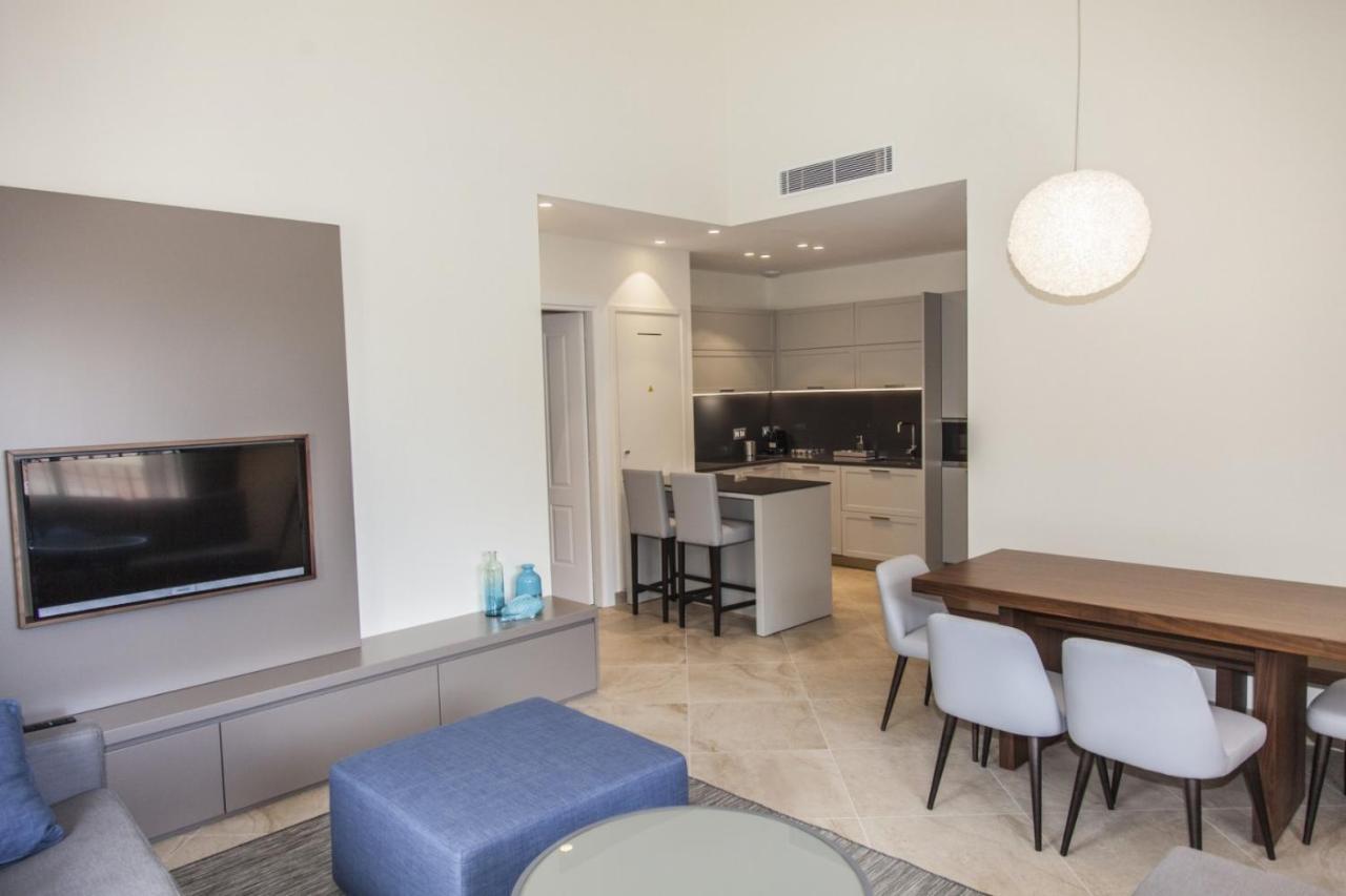 Villa Artemys - Five Stars Holiday House 费拉角圣让 外观 照片
